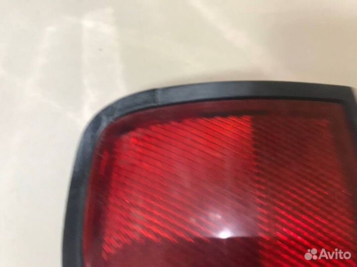 Светоотражатель в бампер задний левый