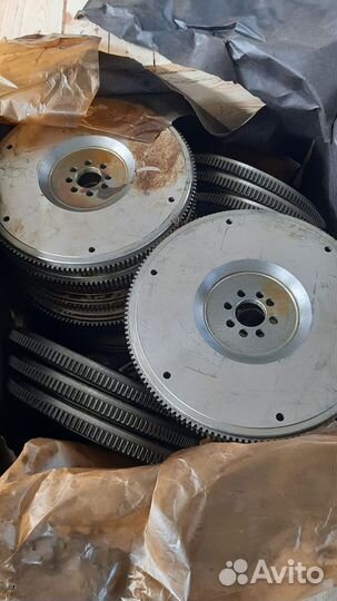 Маховик Д240