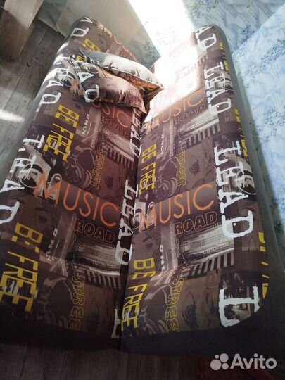 Диван книжка