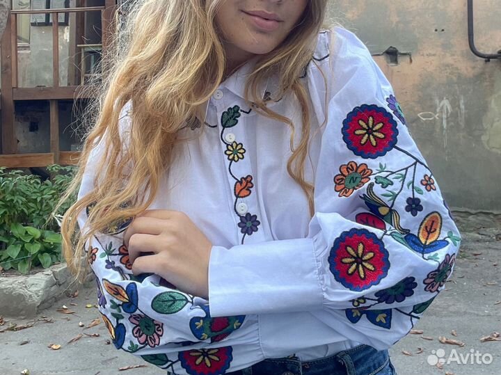 Вышиванка женская