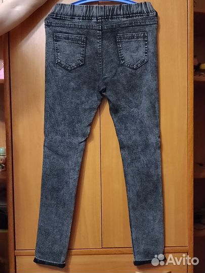 Джинсы