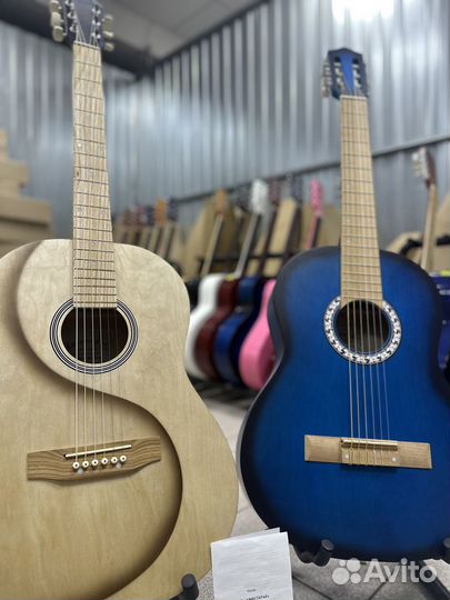 Акустическая/классическая гитара Amistar