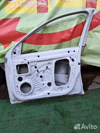 Дверь передняя правая skoda octavia a7