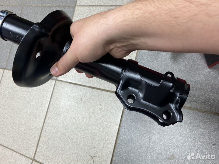 Передние амортизаторы vw g2 g3 passat b3 vento