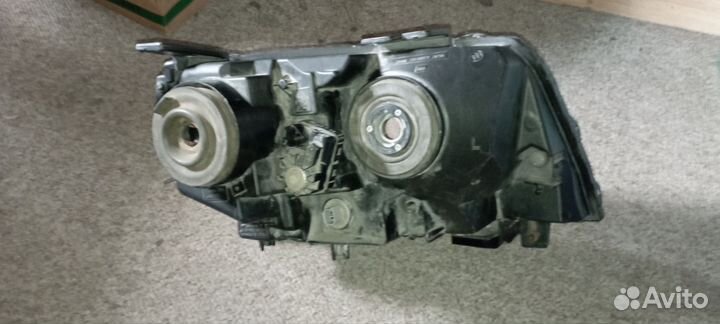 Фара левая сузуки гранд витара