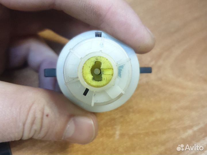 Контактная группа замка зажигания audi