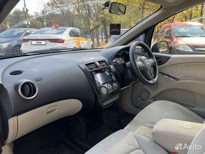 Mitsubishi Colt 1.3 CVT, 2003, 331 947 км