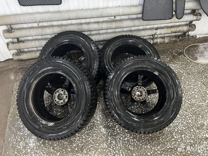 Диски литые R16 с шинами 215/65