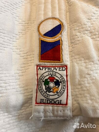 Оригинальное кимоно для дзюдо Essimo IJF approved