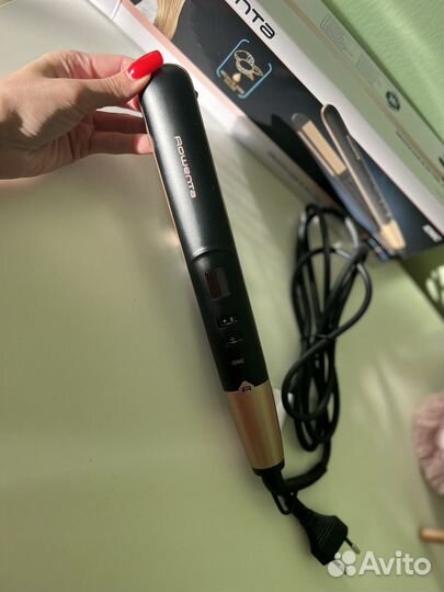 Новый выпрямитель для волос Rowenta