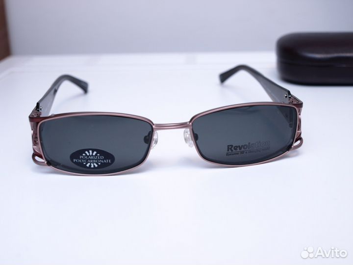 Очки с дополнительными стеклами Revolution Eyewear