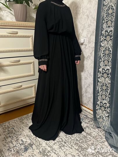 Вечернее платье