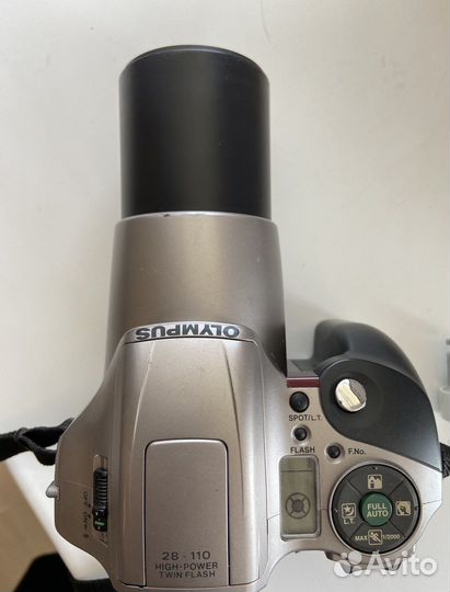 Пленочный фотоаппарат Olympus is-200