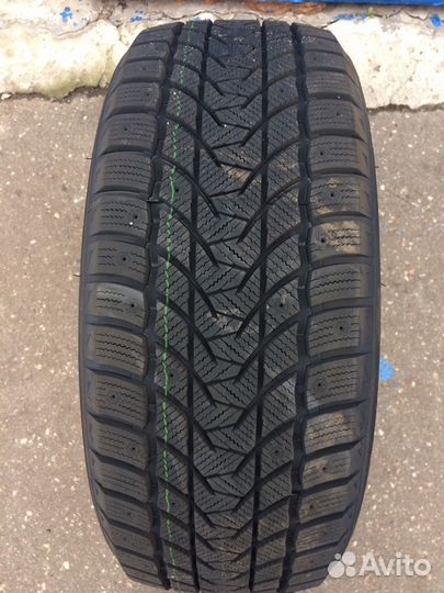 Tri Ace Snow White II 255/45 R20