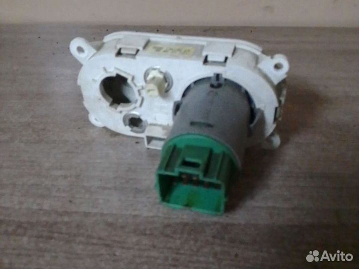 Переключатель света Ford Mondeo 1