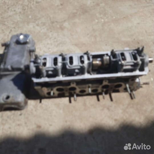 Головка блока ваз 8 клапанная и стартер от приоры