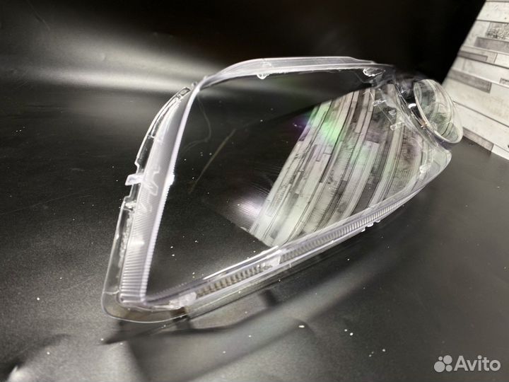 Стекло фары Infiniti FX35 I рест.(2006-2008гг.)