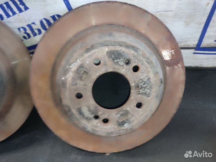 Тормозные диски задний Kia Quoris 2012