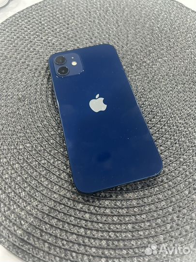 iPhone 12, 64 ГБ