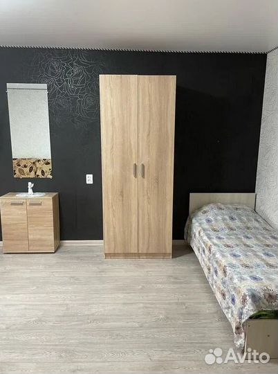 Шкаф Рик платяной