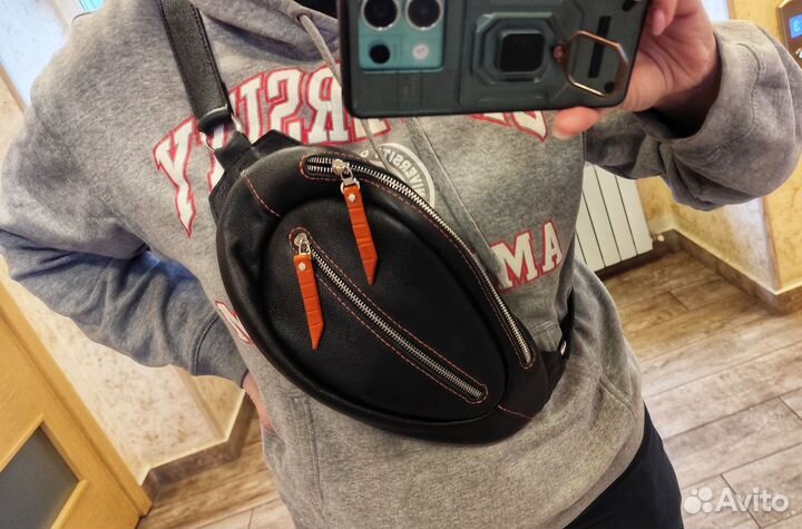 Нагрудная сумка из натуральной кожи ручной работы