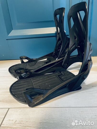 Крепления для сноуборда Burton Step On