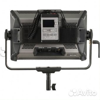 Видеосвет Aputure nova P300c rgbww 360W с кейсом