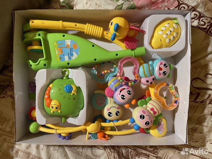 Мобиль на кроватку с пультом и проектором