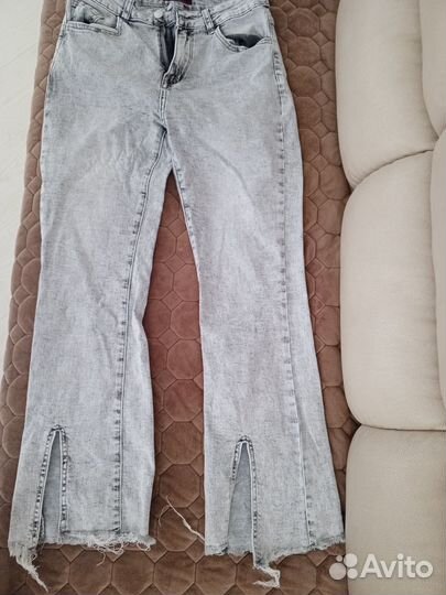 Джинсы клеш женские