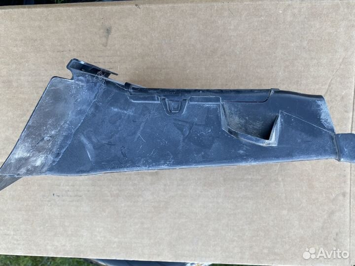 BMW 7 f 01 воздуховод