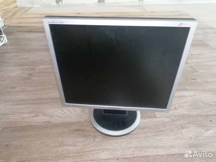 Монитор Samsung 19 дюймов