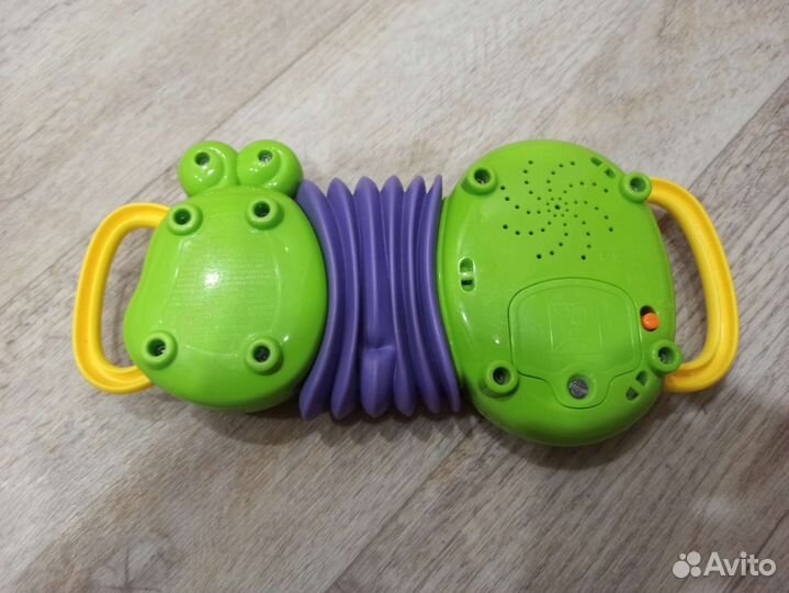 Игрушки развивающие, музыкальные