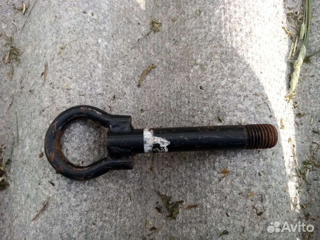 Буксировочный крюк renault logan