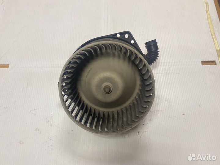 Моторчик печки Nissan Almera N15