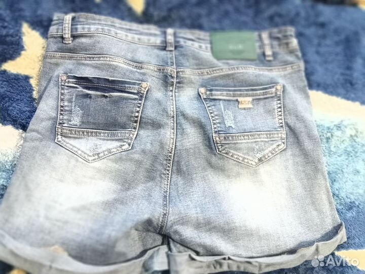 Джинсовые шорты