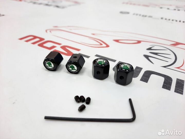 Колпачки на ниппель Skoda Black с антикражей