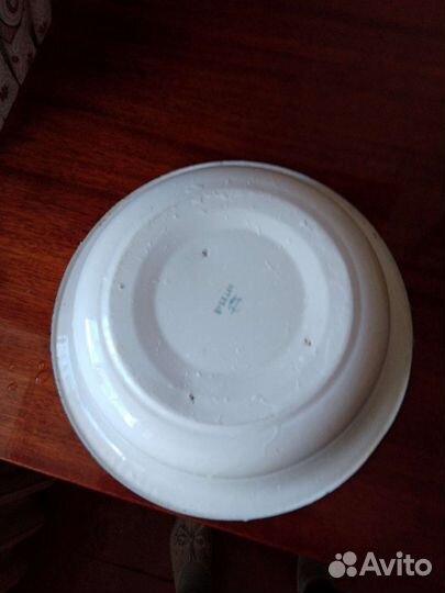 Эмалированный таз