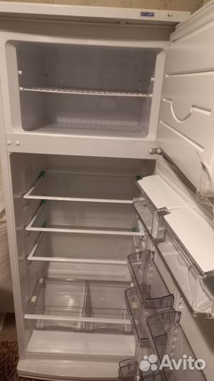 Продам холодильник atlant