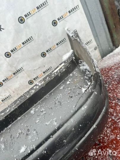 Задний бампер Ford Focus 1 седан америка 2001