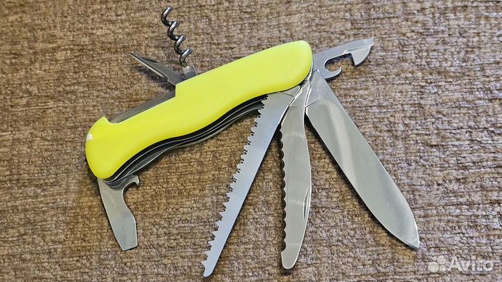 Victorinox Fireman Stay Glow (доставка с меня)