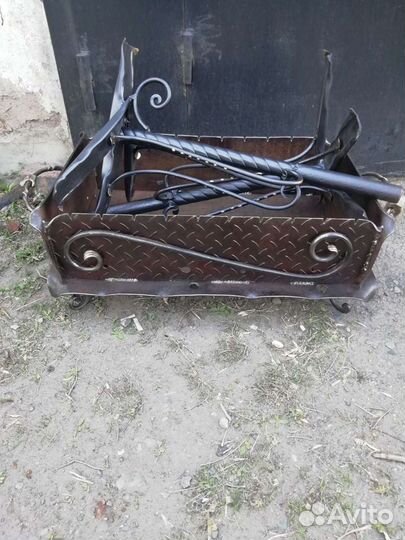 Мангал (один такой)