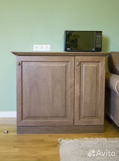 Тумба под холодильник Beko из массива дерева