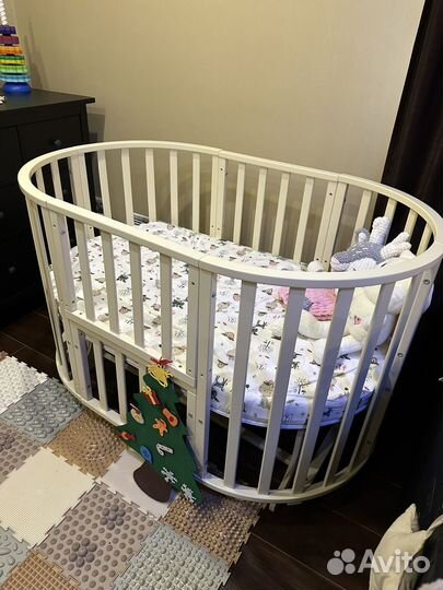 Детская кроватка трансформер с маятником