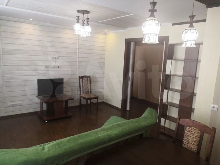 2-к. квартира, 47 м², 1/9 эт.