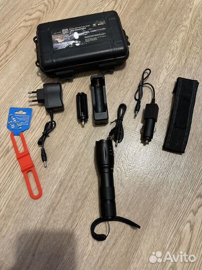 Подарок мужчине Фонарик shustar V6