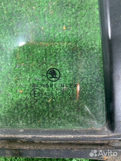 Стекло двери Skoda Fabia универсал 1.4 AME 2002