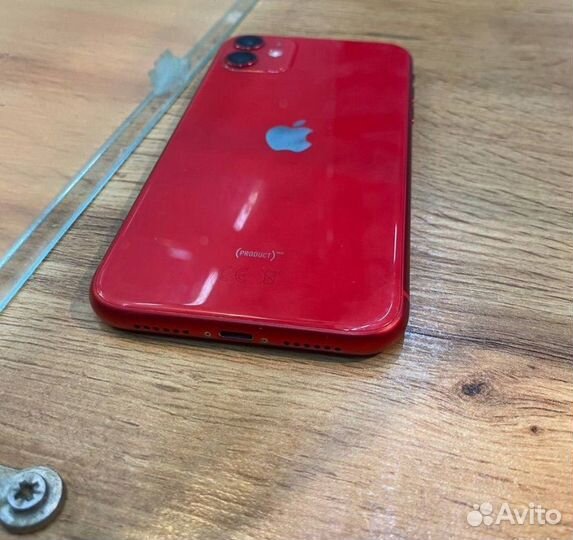 Телефон iPhone 11 64 гб