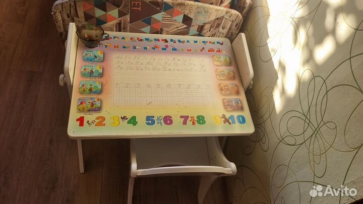 Детский стол и стул