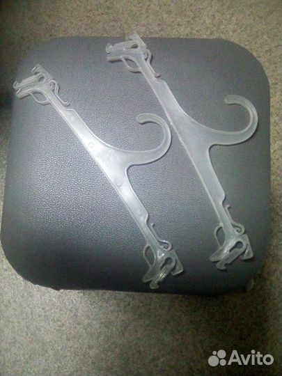 Плечики пластмассовые