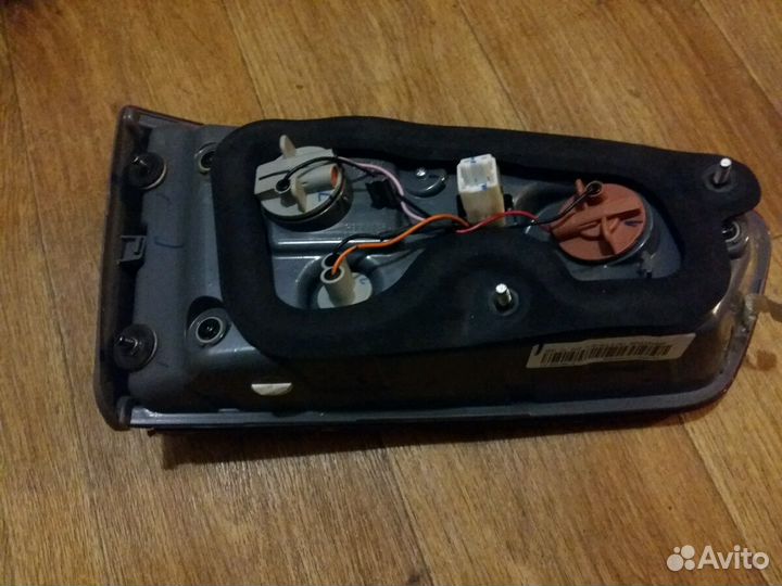 Фонарь задний внутренний(багажника) kia rio рестай